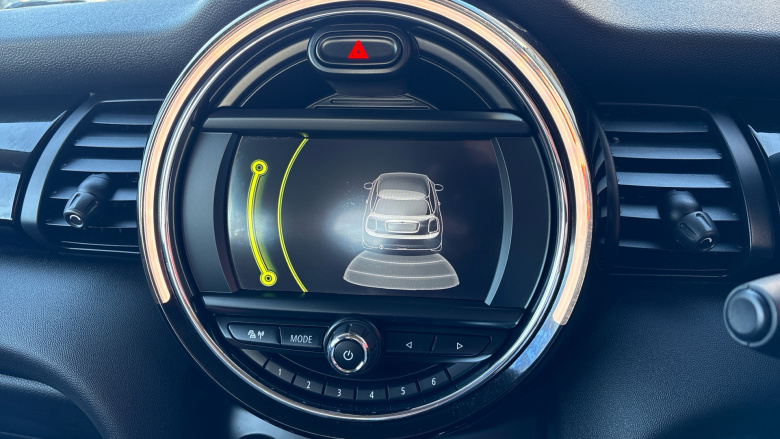 MINI Hatchback 1.5 Cooper 3dr Petrol Hatchback